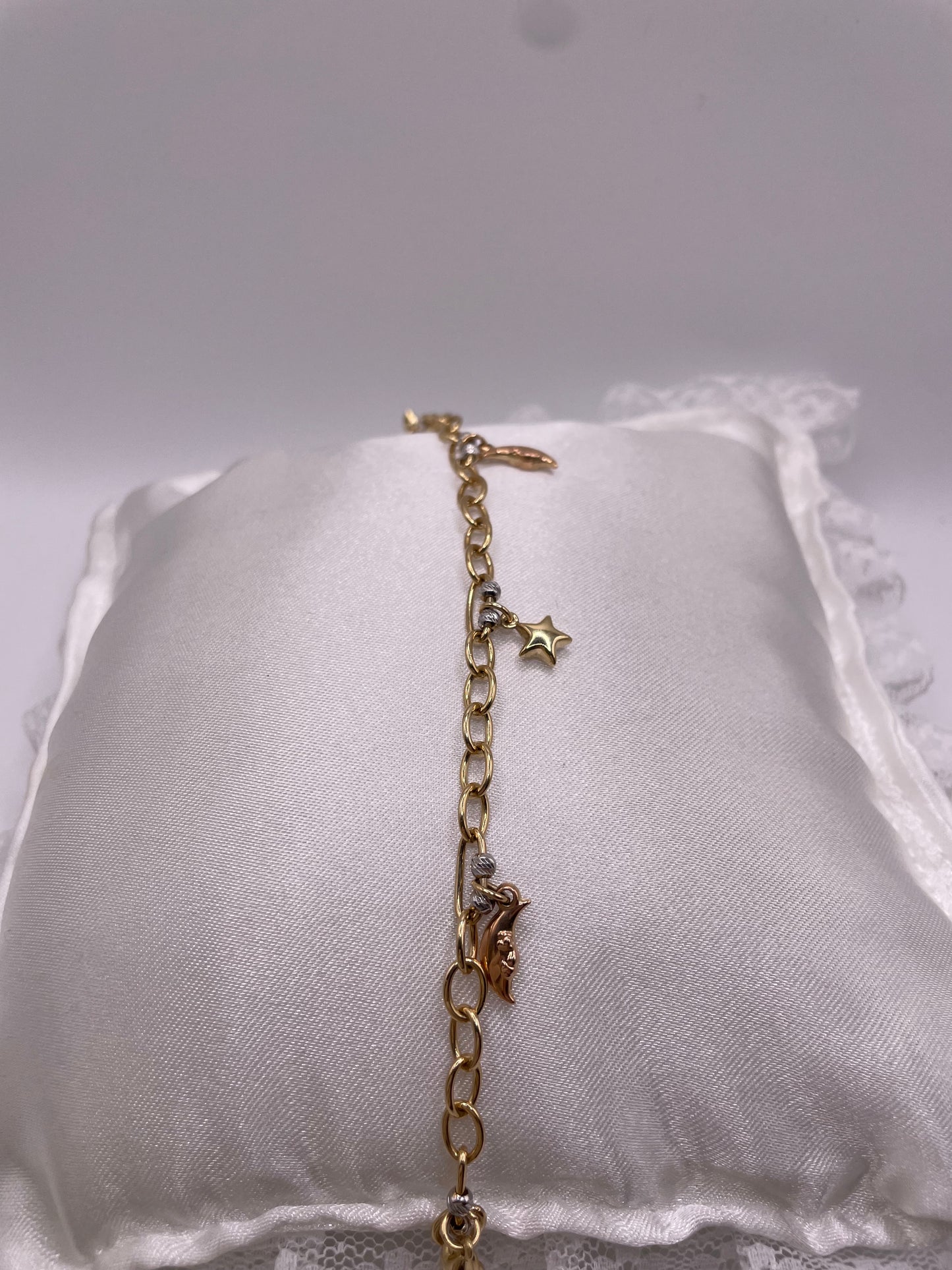 Goldarmband mit Charms (Sterne & Mond)