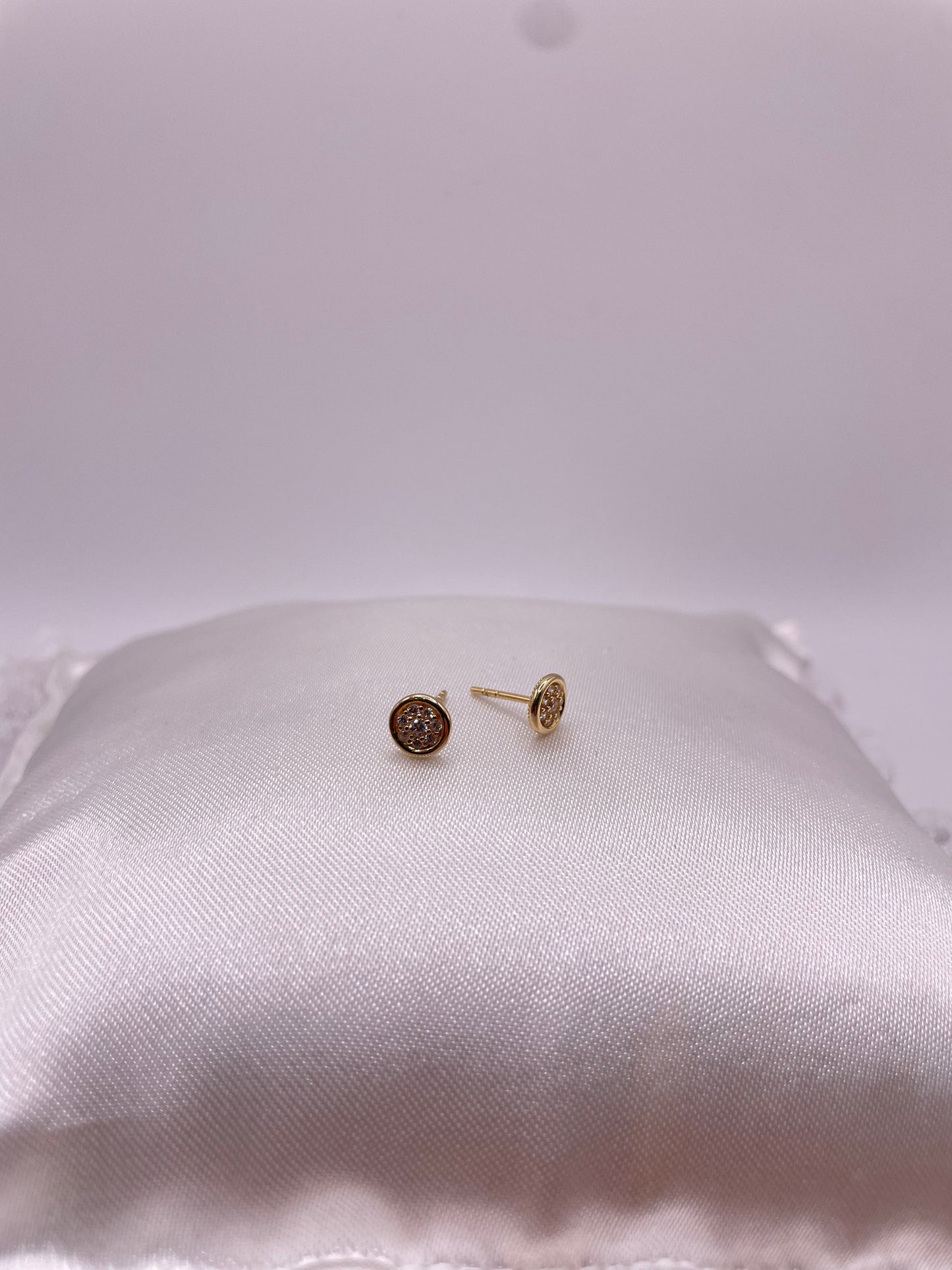 Runde Ohrstecker Gold mit Steinen