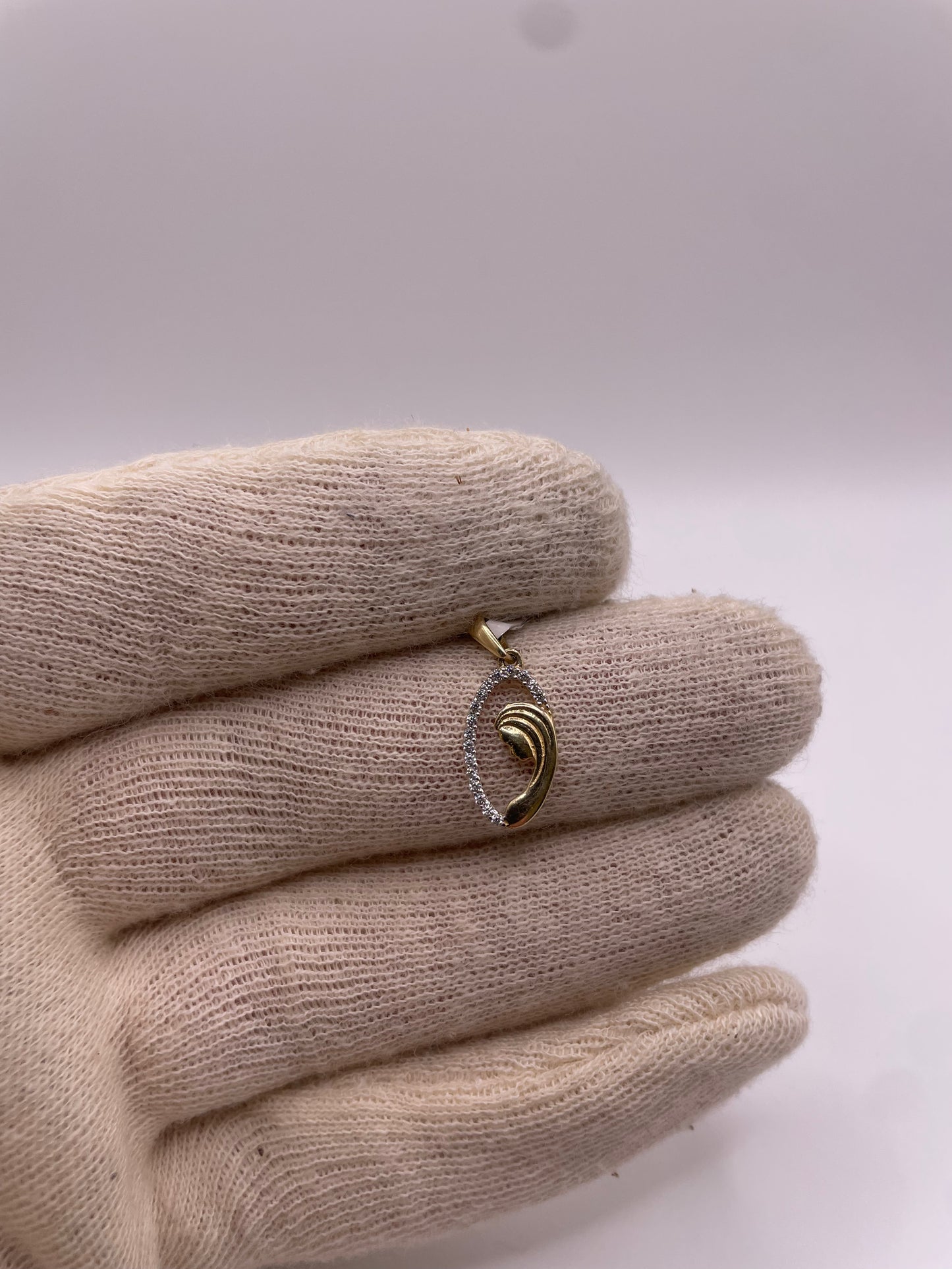 Goldanhänger Oval mit Steinen