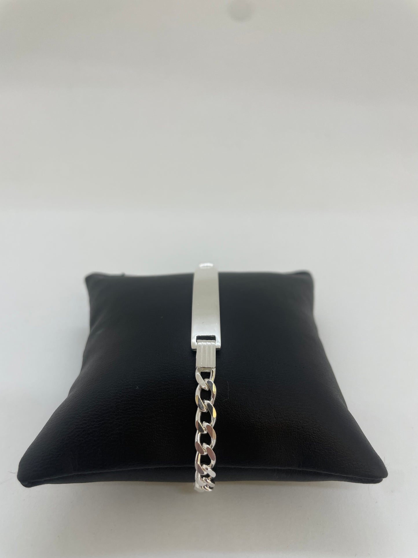 Panzerarmband mit Gravurfläche Silber