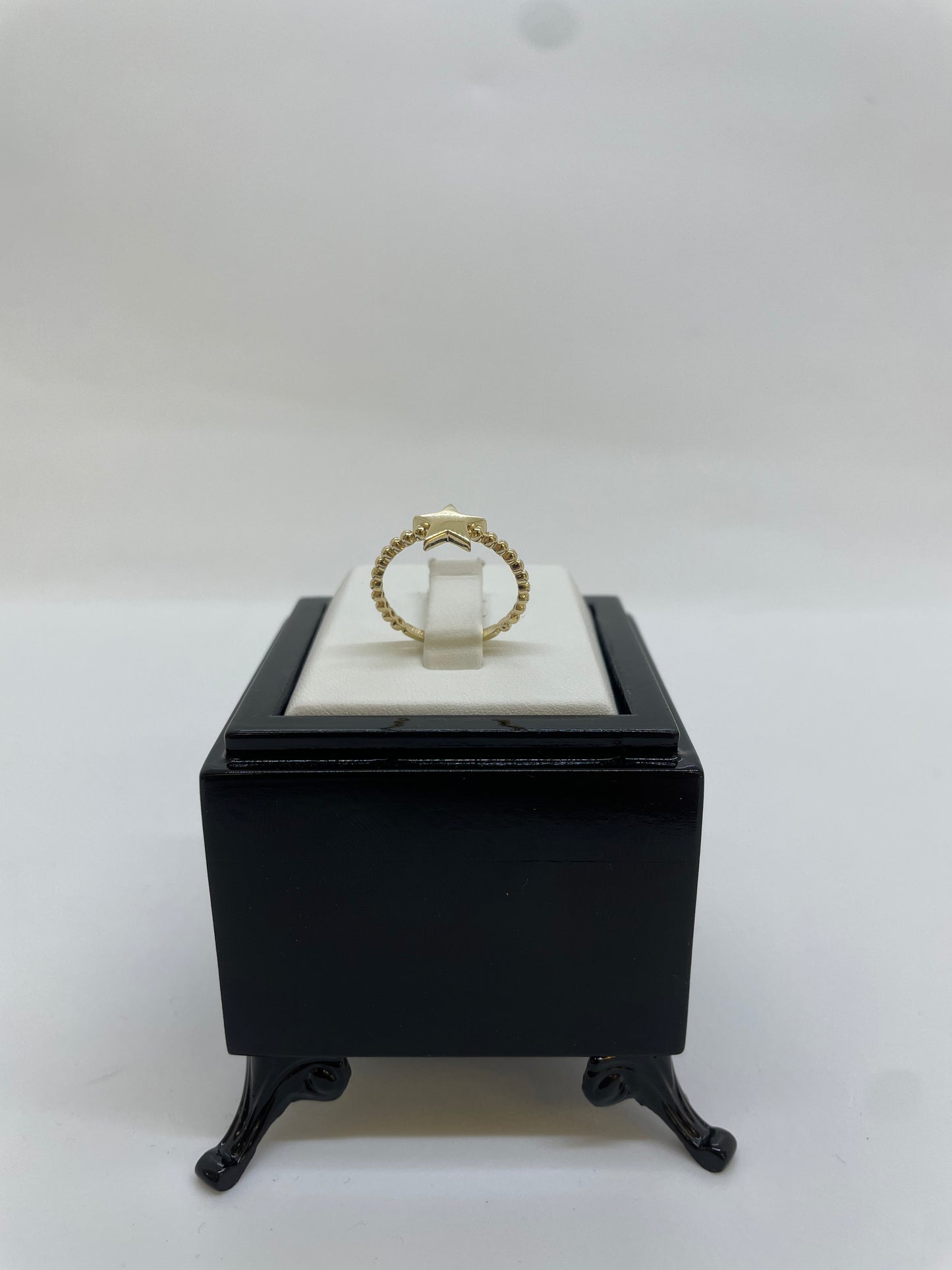 Stern Goldring mit Kugeln