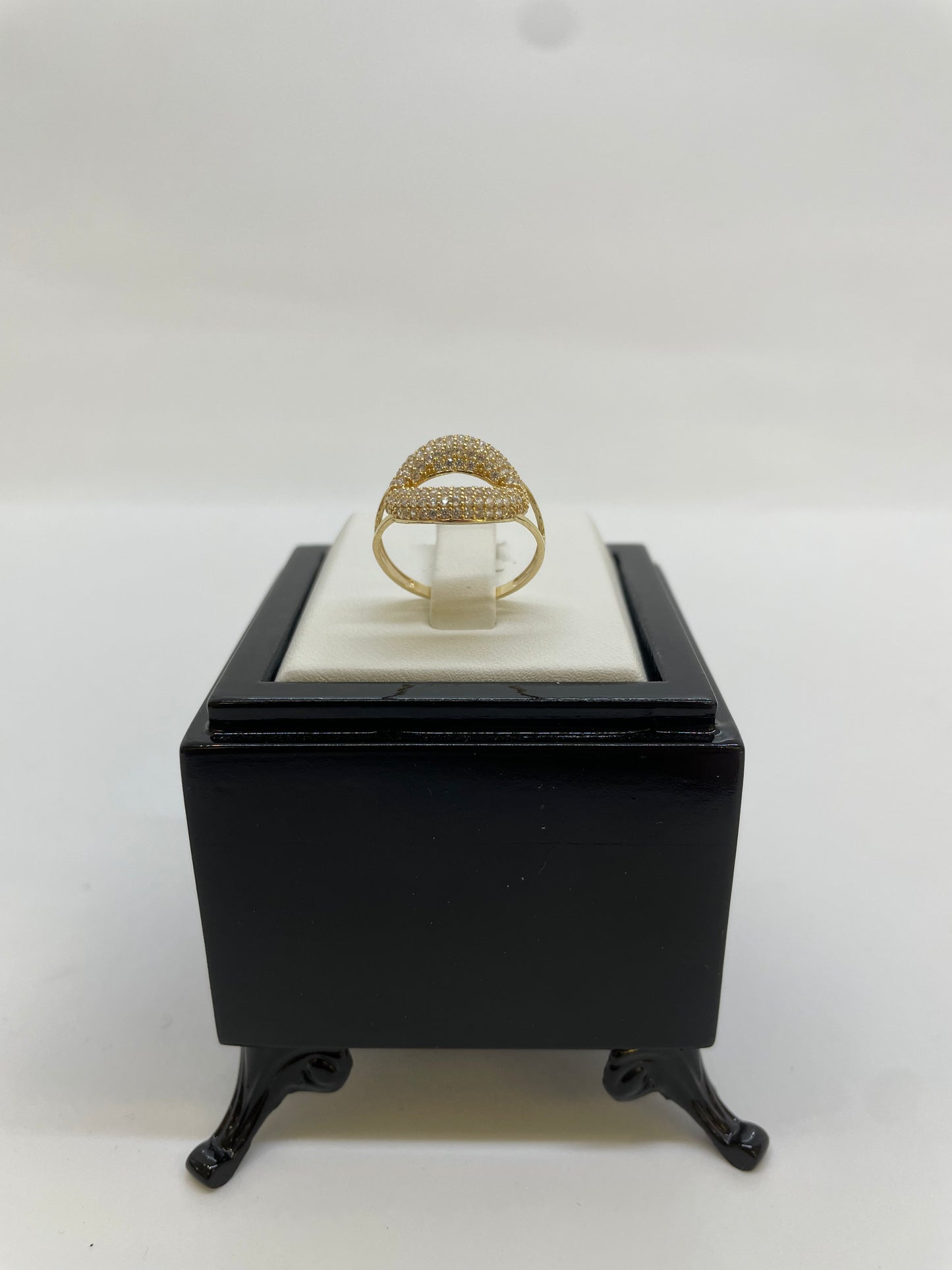 Offener Goldring mit Zirkonia Steinen