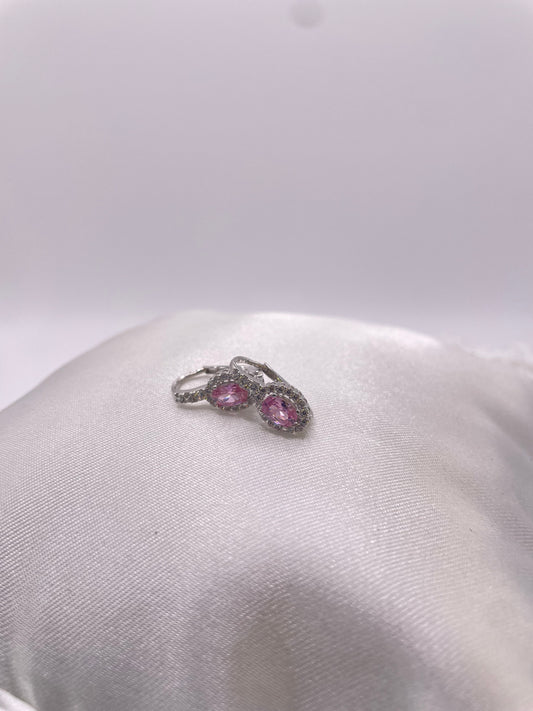 Weissgold Ohrringe mit Pinken und weißen Steinen